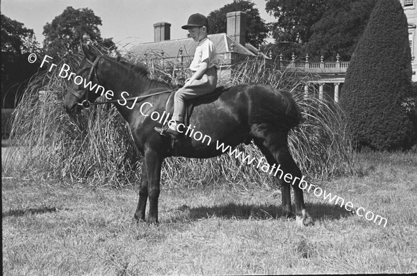 AT CASTLETOWN CHILDREN RIDING HON BUNNY CAREW